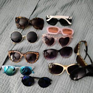 CLEANING CLOSET 12 PAIR SUNGLASSES VAR.MAKERS ALL FROM MARSHALLS VGC.